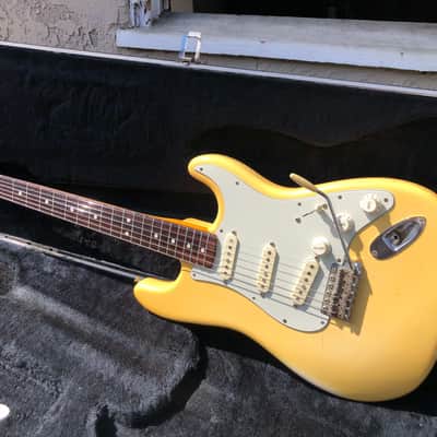 Fender Stratocaster American Vintage Re Issue (AVRI) 62' 1987 Olympic White image 2
