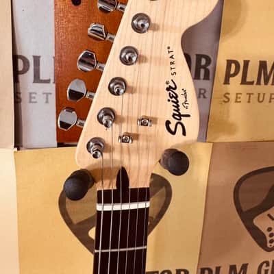 Squier Affinity Series Stratocaster with Rosewood Fretboard 2001 - 2018 - Black image 7