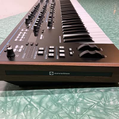 Novation Summit Black/brown image 8