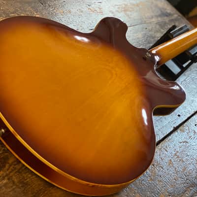 Greco Vintage Japanese SA-550R Semi-Acoustic 1980 Sunburst with fitted Leatherette Case image 5