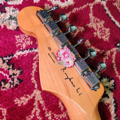*NEW IN BOX* 2025 Fender Japan Artist Series, Li Ronghao Stratocaster Vintage Shell Pink, Tokyo Harajuku Flagship Store Exclusive Limited Edition 🔥 image 17