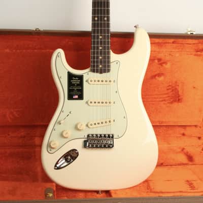 Fender American Vintage II 1961 Stratocaster Left-Hand Rosewood Fingerboard Olympic White V25751 image 1