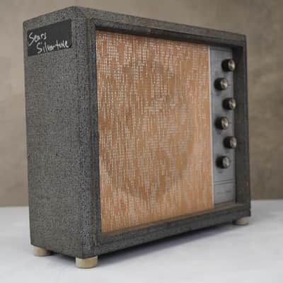 Immagine Silvertone Model 1482 1x12 Combo Guitar Amp #59003 - 10