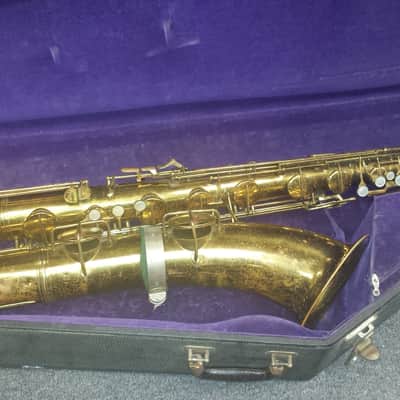 C.G. Conn Baritone Saxophone Sax Elkhart, Indiana Vintage 1932 with Hardshell Case image 1