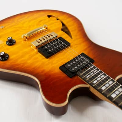 EVH SA-126 Special Quilted Maple Semi-hollowbody Electric Guitar - Tobacco Burst image 4