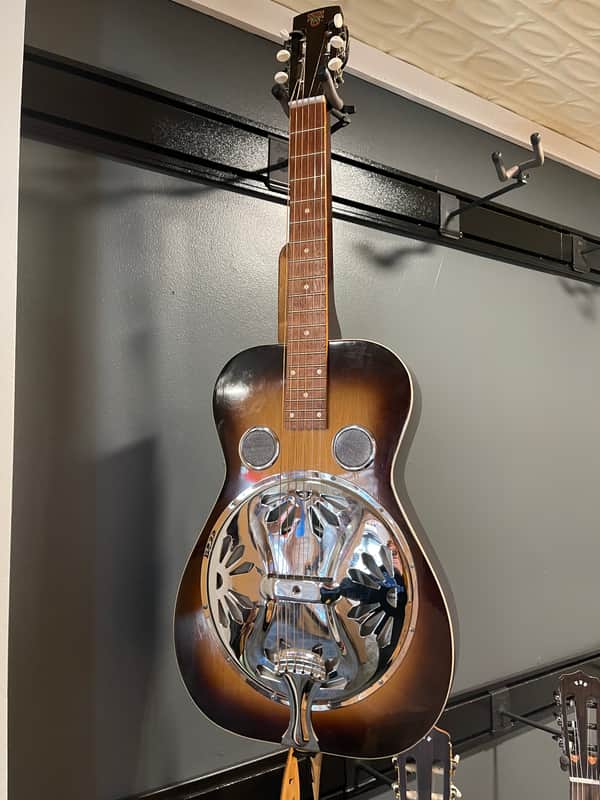 Dobro Model 27 - 1976 - Sunburst image 1