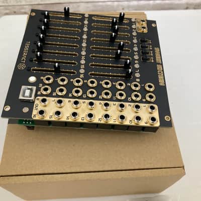 Used Tesseract Modular Sweet Sixteen Mk2 image 3