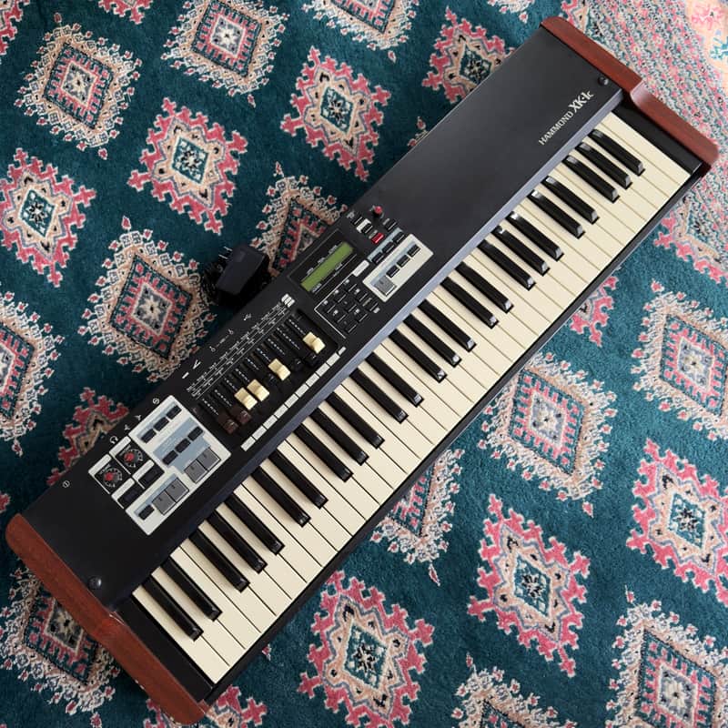 Hammond XK-1C 61-Key Portable Organ with Drawbars