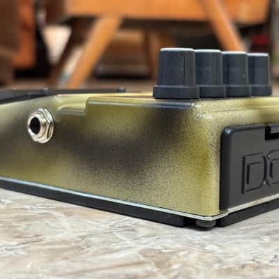 DOD Punkifier FX76 [NOS - New Old Stock, Complete with Box, Manual, Stickers etc] 1995 - 1997 Yellow & Black Matte Airbrush Finish image 20