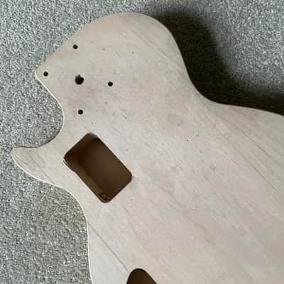 Mini Basswood Guitar Single Cut Body image 4
