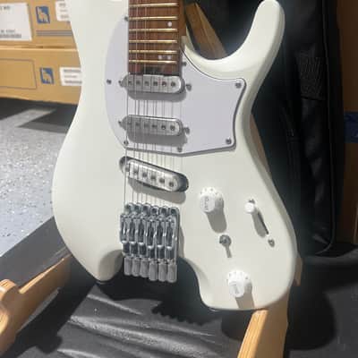 Ibanez Ichika Signature ICHI10 Electric Guitar - Vintage White Matte image 3