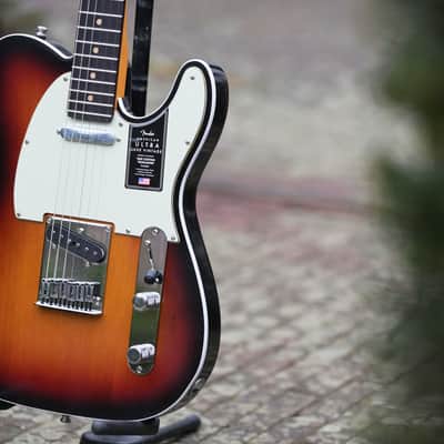 Fender American Ultra Luxe Vintage '60s Telecaster - 3-Color Sunburst image 3