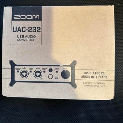 Zoom UAC-232 USB-C Audio Interface 2023 - Present - Blue image 2