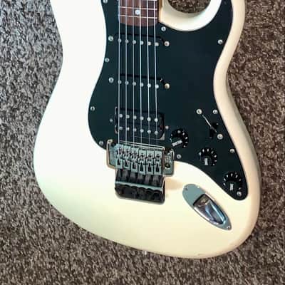 1990’s Fender Floyd rose Stratocaster electric stratocaster made in japan MIJ image 1