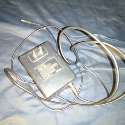 OEM Yamaha PA-3 Power Supply 10 Volt DC 700mA Free Shipping image 2