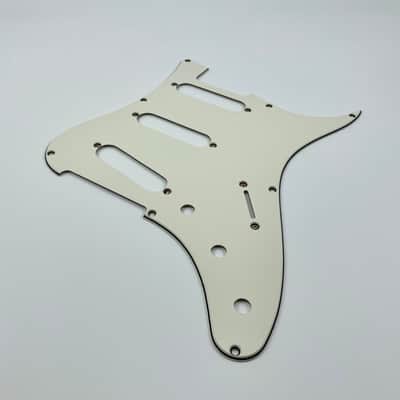 Silver Sky Se parchment pickguard, pickup covers, knobs & switch tip image 2