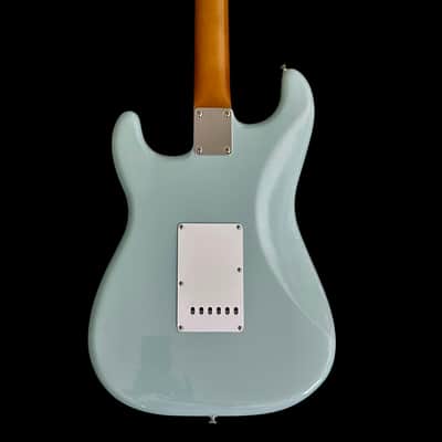 Fender Vintera III Early '60s Stratocaster 2025 - Sonic Blue image 4