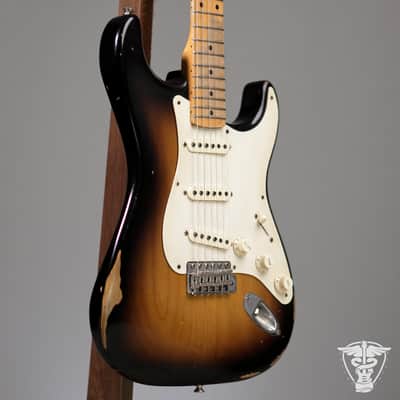 Fender Road Worn Stratocaster (2-Color Sunburst) image 2