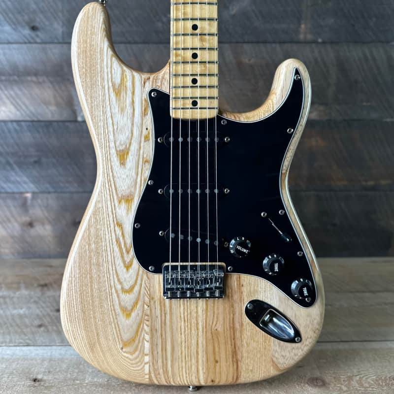 Vintage 1977 Fender Stratocaster Hardtail - Natural image 1