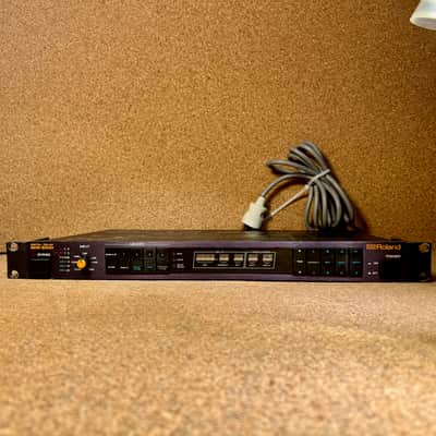 Roland SDE-3000 Digital Delay – 220 volts – Serviced – Warranty image 2