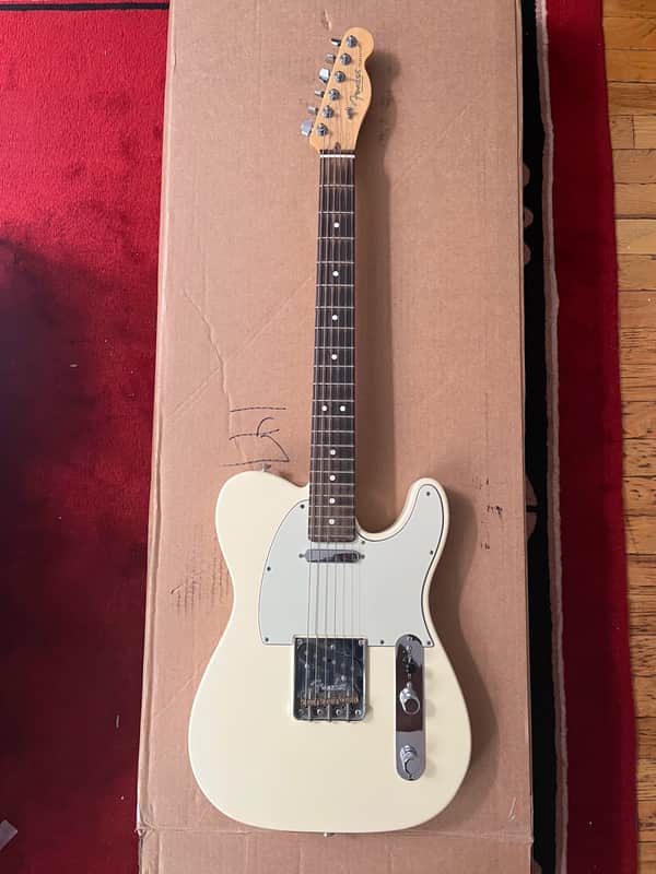 Fender American Professional Telecaster - White image 1