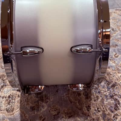 Gretsch Brooklyn Silver Mist Duco image 12