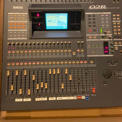 Yamaha O2R V2 Digital Mixing Recording Console + Peak Meter Bridge image 2