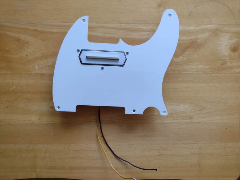 Fender Telecaster Pickguard, 5-Hole, 1-Ply with Lollar Charlie Christian Pickup - White image 1
