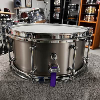 Dunnett Classic Titanium 2020 - Raw titanium image 3