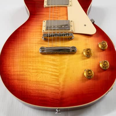 Gibson Les Paul Standard '50s Electric Guitar - Heritage Cherry Sunburst image 2