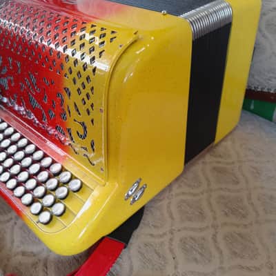 FISART MUSSETINA 4 ROW 4 REG 3 VOICE 96 BASS FRENCH COMPACT ACCORDION + MIDI D# image 2