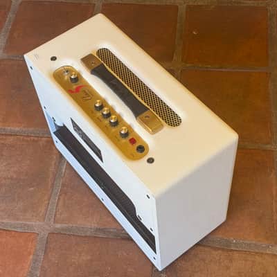 Marshall Class 5 All Tube Class A 5-Watt 1x10" Guitar Combo - Made in England, UK - White image 8