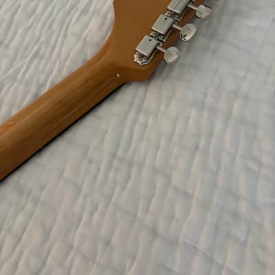 Fender Robert Cray Artist Series Signature Stratocaster 2003 - Present - 3-Color Sunburst image 9