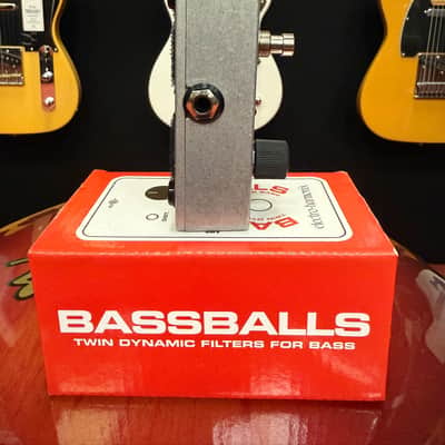 Immagine Electro-Harmonix Bassballs Nano Twin Dynamic Envelope Filter 2006 - Present - Gray - 5
