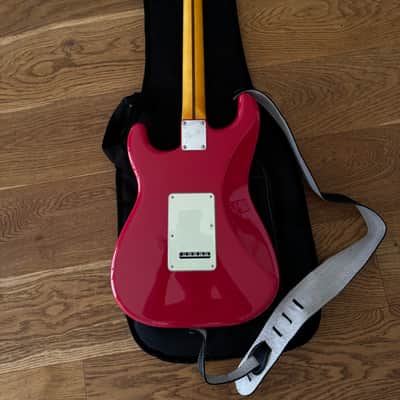 Fender Am Pro Clsc Strat RW FDKR 2025 image 7