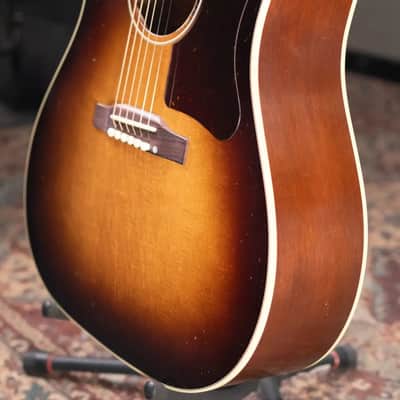 Gibson Custom Shop 1955 J-45 Murphy Lab Light Aged Acoustic Guitar - Vintage Sunburst with Hardshell Case image 4
