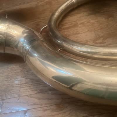King 2350 BBb Sousaphone with detachable cluster, includes case. image 8