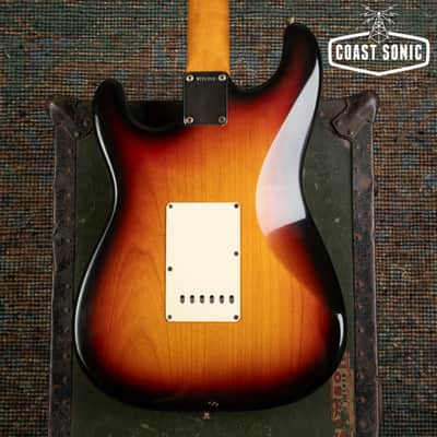 1997 Fender American Vintage Reissue '62 Stratocaster with original case AVRI image 8