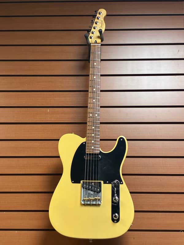 Fender Vintera II '50s Nocaster with Player Series Neck in Blackguard Blonde w/Bag