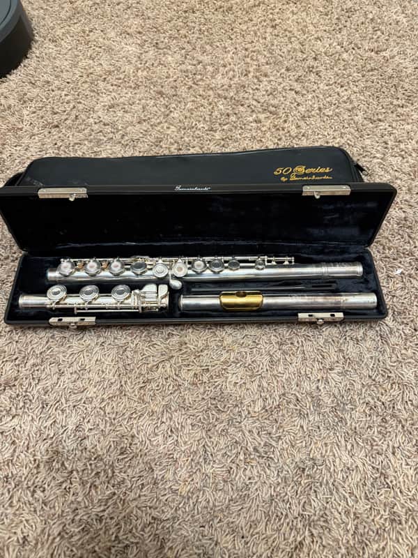 Gemeinhardt KG Special Solid Silver Flute, Open-Hole, B-Foot, Gold Lip, Case image 1