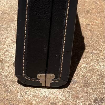 Fender Strat/Tele Case mid-80s - Black Tolex image 5