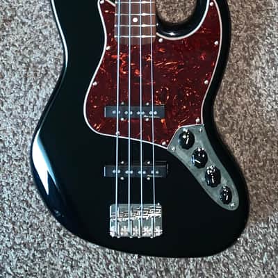 Fender 2007 Deluxe Active Jazz Bass , With Fender Noiseless Pickups MIM  electric bass guitar black image 1