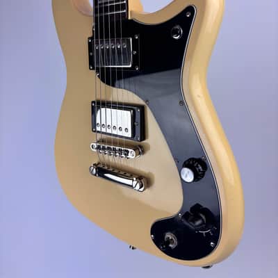 Epiphone Wilshire Phantomatic Antique Ivory image 3