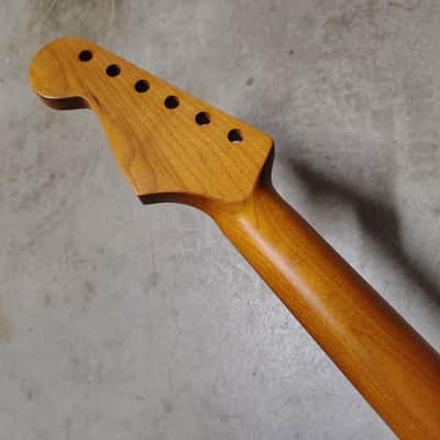 Roasted Maple Strat Neck fits fender Stratocaster body 22 frets Modern Satin image 6