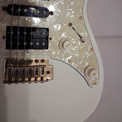 Ibanez RG185WH Standard 1998 - 1999 - White. Original 90's GIGBAG INCLUDED image 6