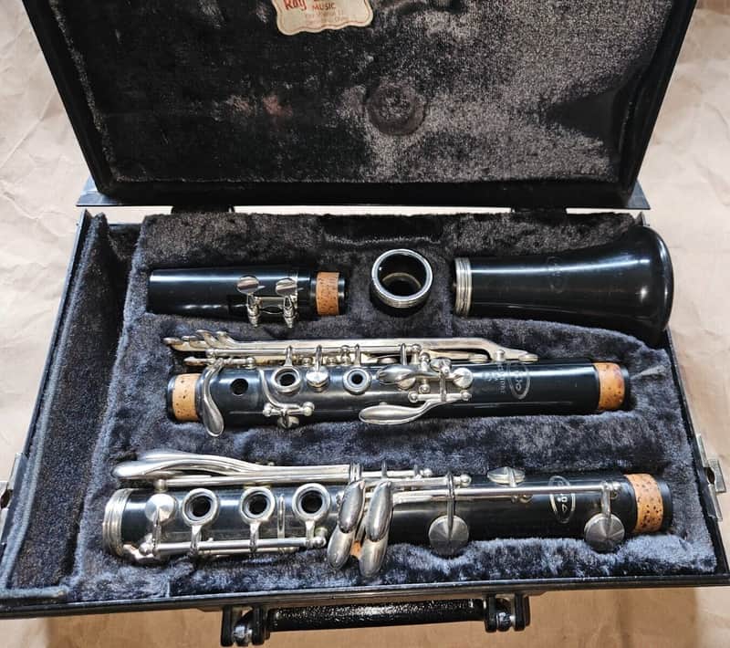 Leblanc Vito 7212 soprano clarinet with case. USA. Very Good condition. image 1