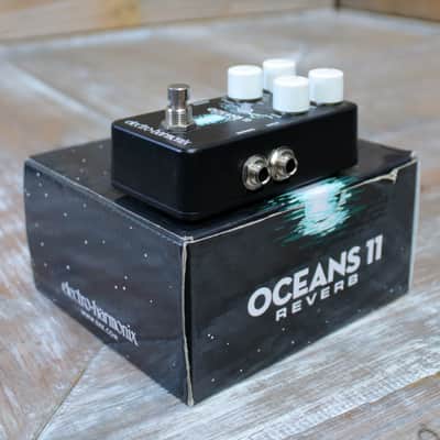 Used Electro Harmonix Oceans 11 Reverb Effect Pedal with Box image 5