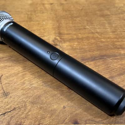 Shure BLX24/SM58 Handheld Radio Mic System image 6