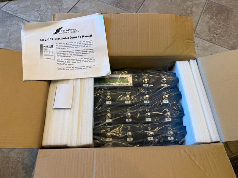 Fractal Audio MFC-101 Mark III MIDI Foot Controller | Reverb