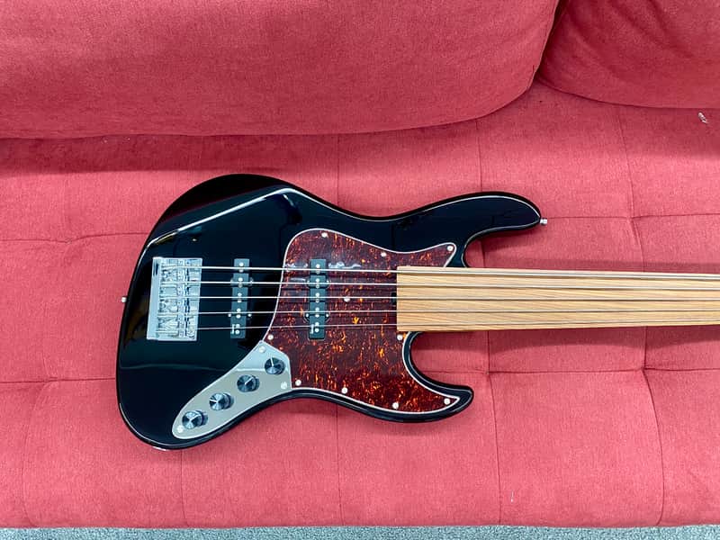 Sadowsky MetroExpress Vintage JJ Bass Fretless, 5-string - Black High Polish image 1
